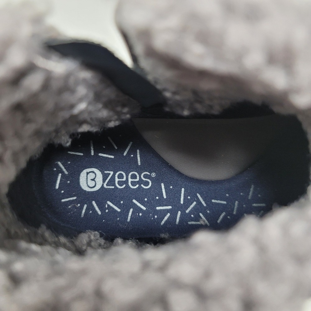 Bzees Ovation Blue Gray Sherpa Side Zip Ankle Boot Bootie Sz 8W Machine Washable - Picture 9 of 13
